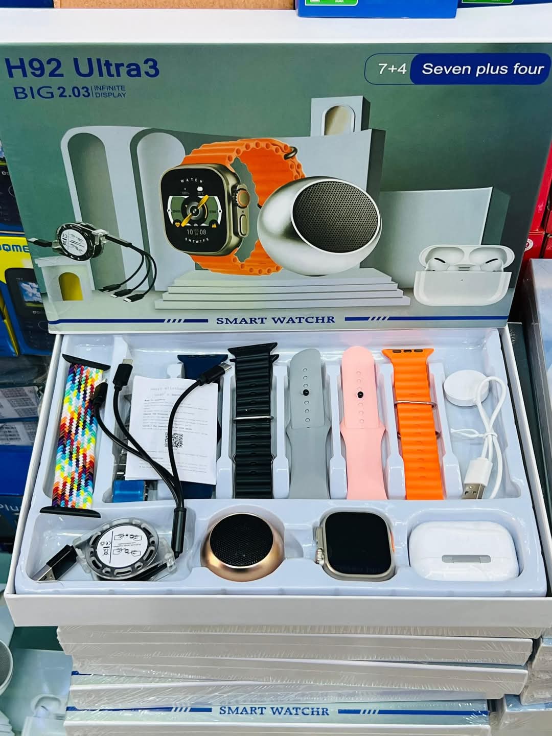 đ§ Kit Smart Ănergie â Montre ConnectĂ©e D99 Plus + Powerbank EPU 20 000 mAh đâ
Reste stylé, connecté et toujours chargé. Le combo idéal à prix choc !