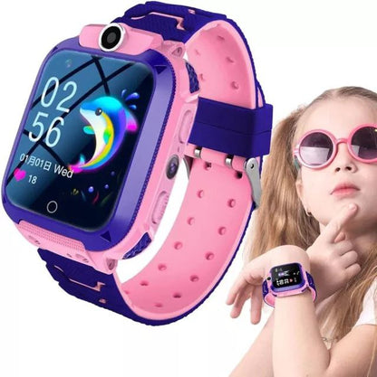 Montre Intelligente Q12 pour Enfants – Sécurité et Divertissement